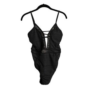 Ambrielle Black Crochet One-Piece Swimsuit Size M Womens Lined Wireless Deep V